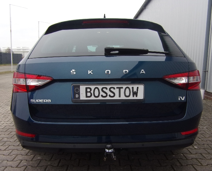 Anhängerkupplung für Skoda-Superb III Kombi, spez. Hybrid (ohne Anhängelastfreigabe), nur für Heckträgerbetrieb, Baureihe 2018-2023 V-abnehmbar