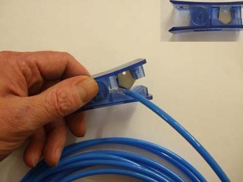 Schlauchschneider für Schläuche d. Luftfederung