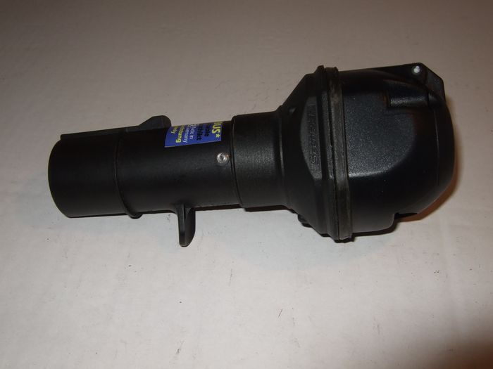 Spannungsreduzieradapter 24- 12V, 7p N LKW auf 7p PKW Spannungsreduzieradapter 24- 12V, 7p N LKW auf 7p PKW